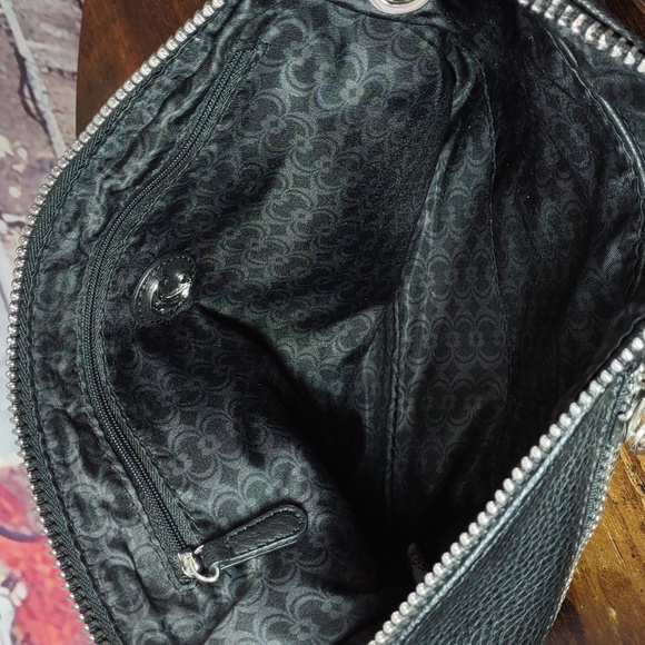 Clutch/Crossbody Faux Leather Zipper Bag - Picture 5 of 5